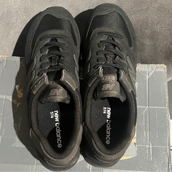 New Balance Men’s Sneakers 574 Black Size 11 US - Picture 11 of 15